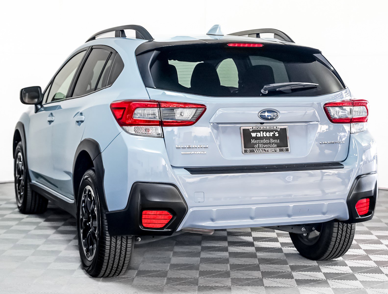 2023 Subaru Crosstrek Premium photo 2