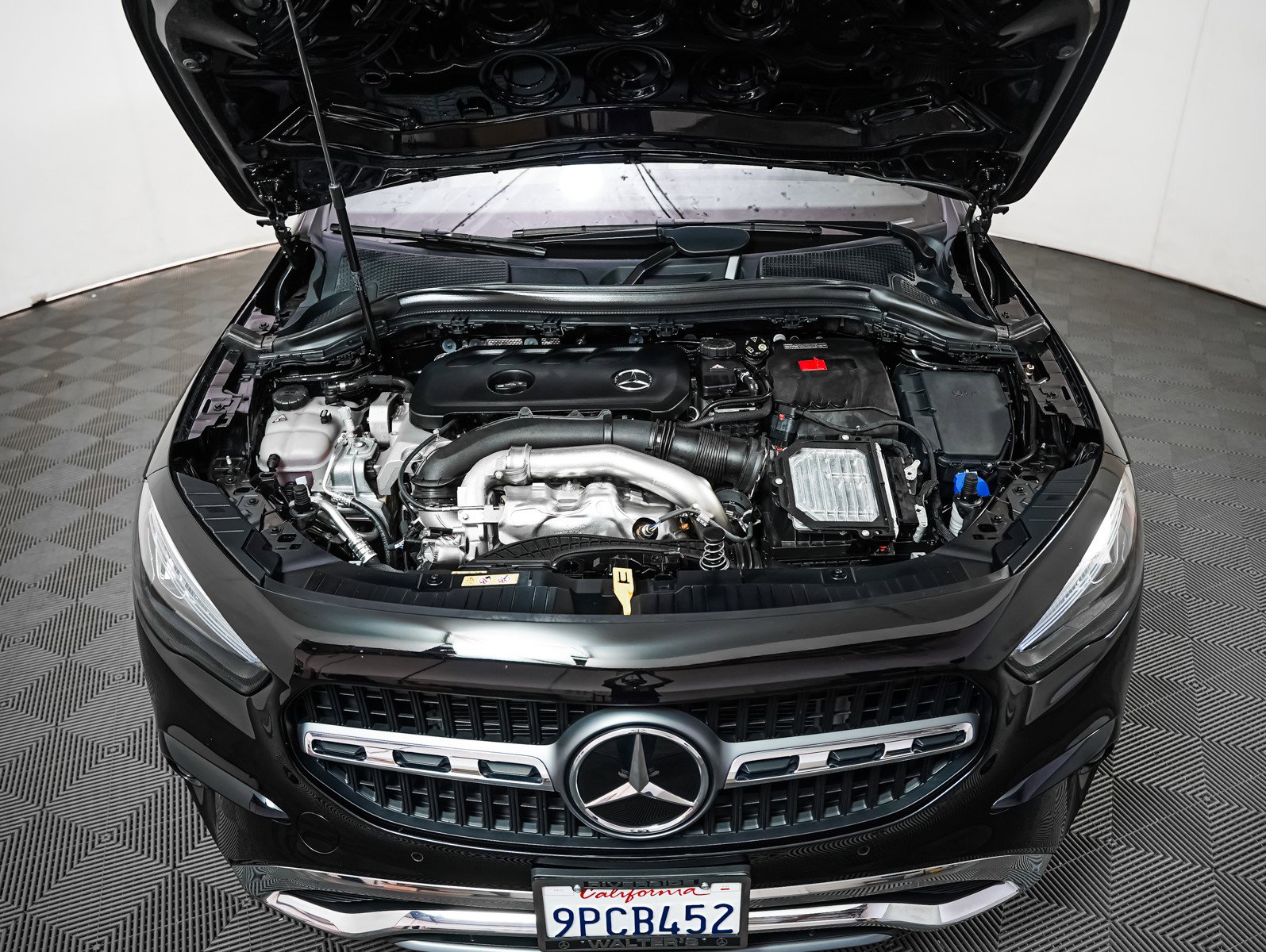 2025 Mercedes Benz GLA 250 photo 3