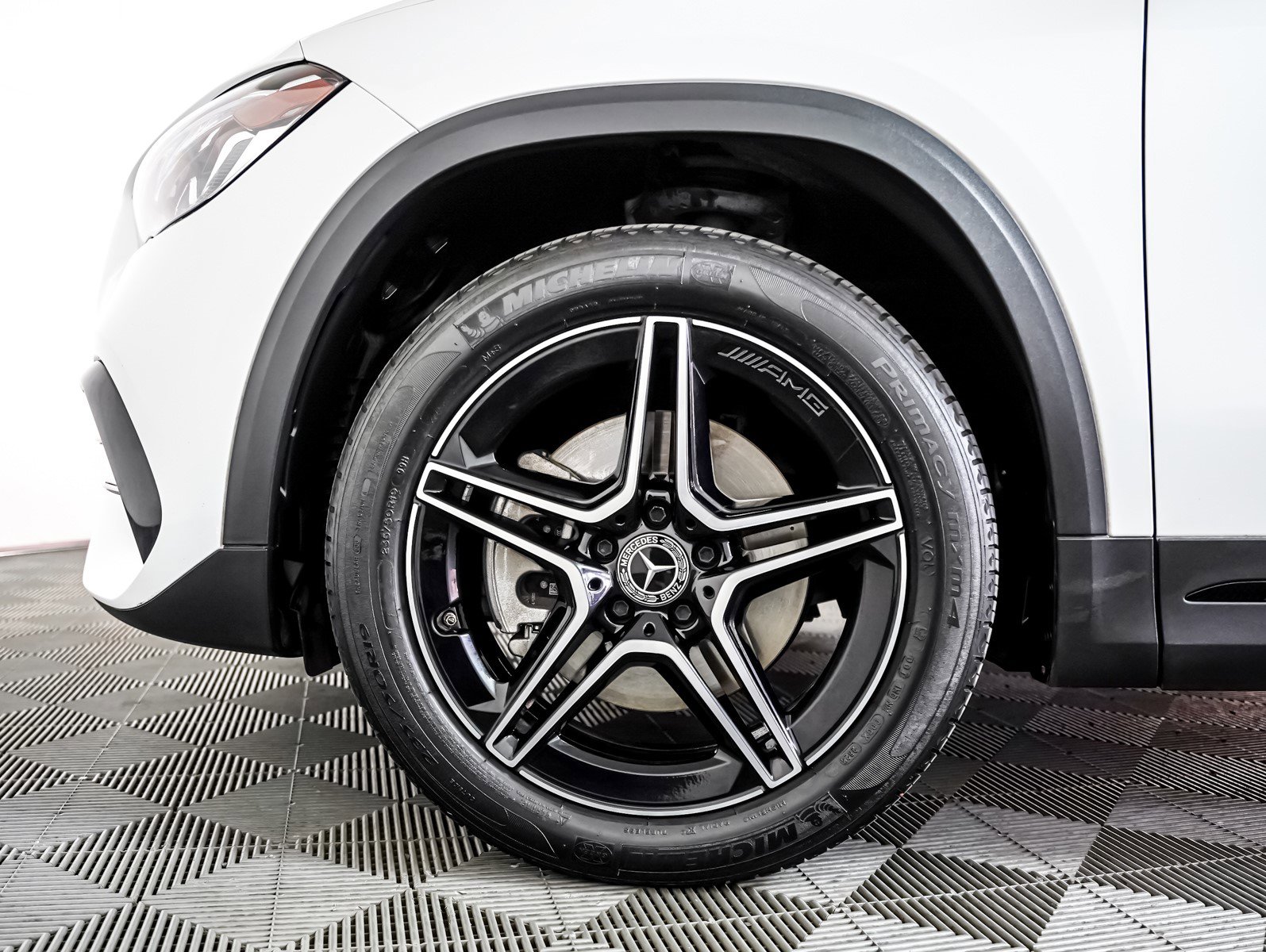 2022 Mercedes Benz GLA 250 photo 4