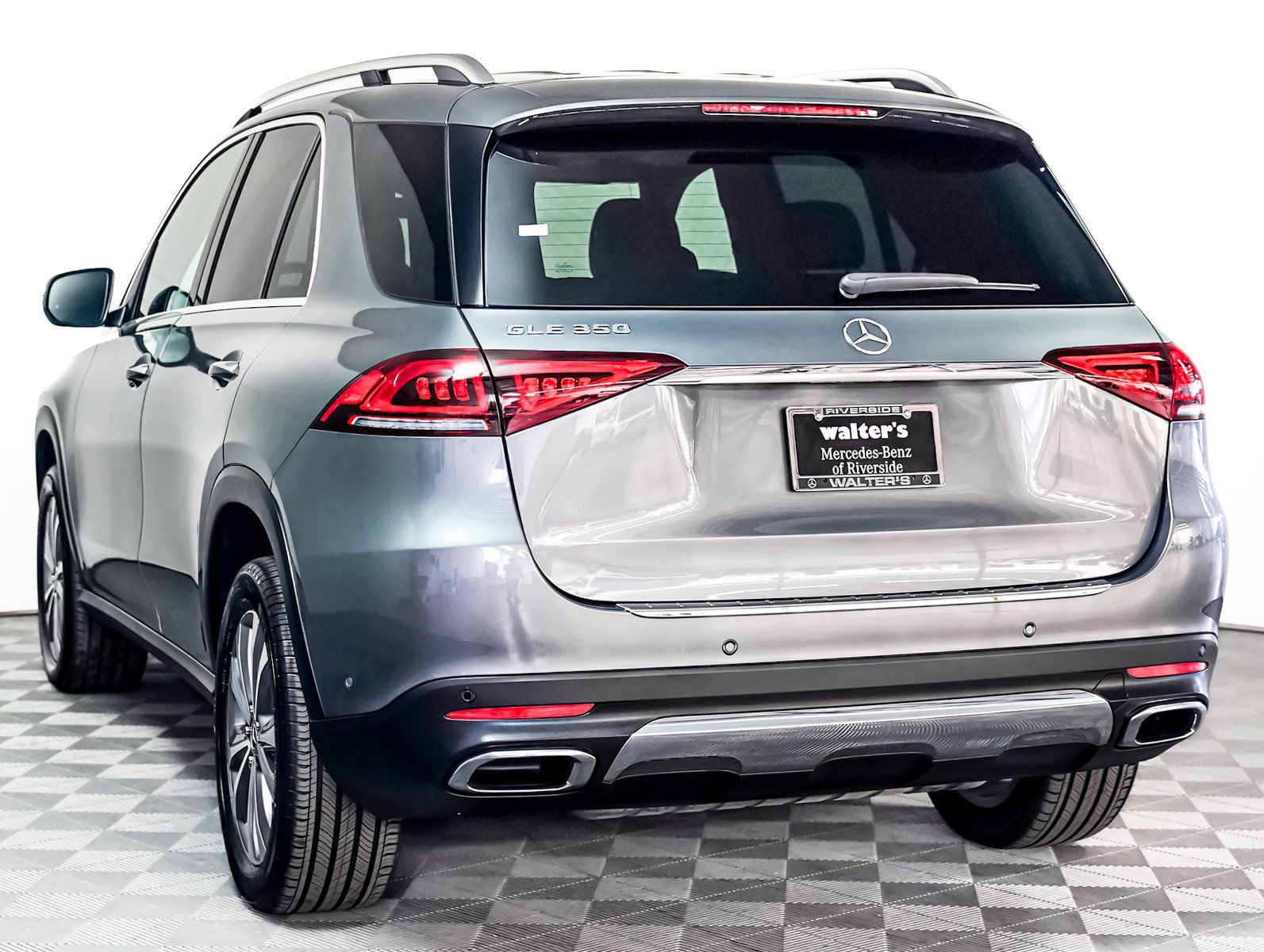 2022 Mercedes Benz GLE 350 photo 2