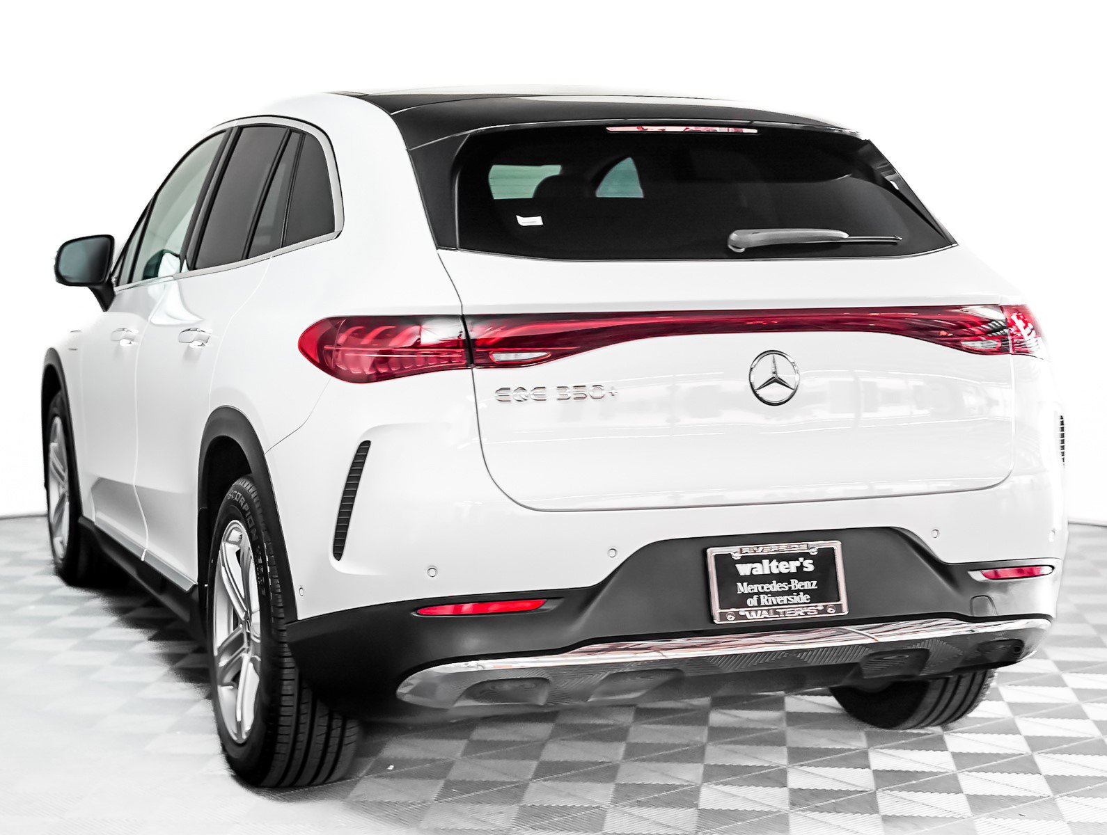 2023 Mercedes Benz EQE SUV 350 photo 2