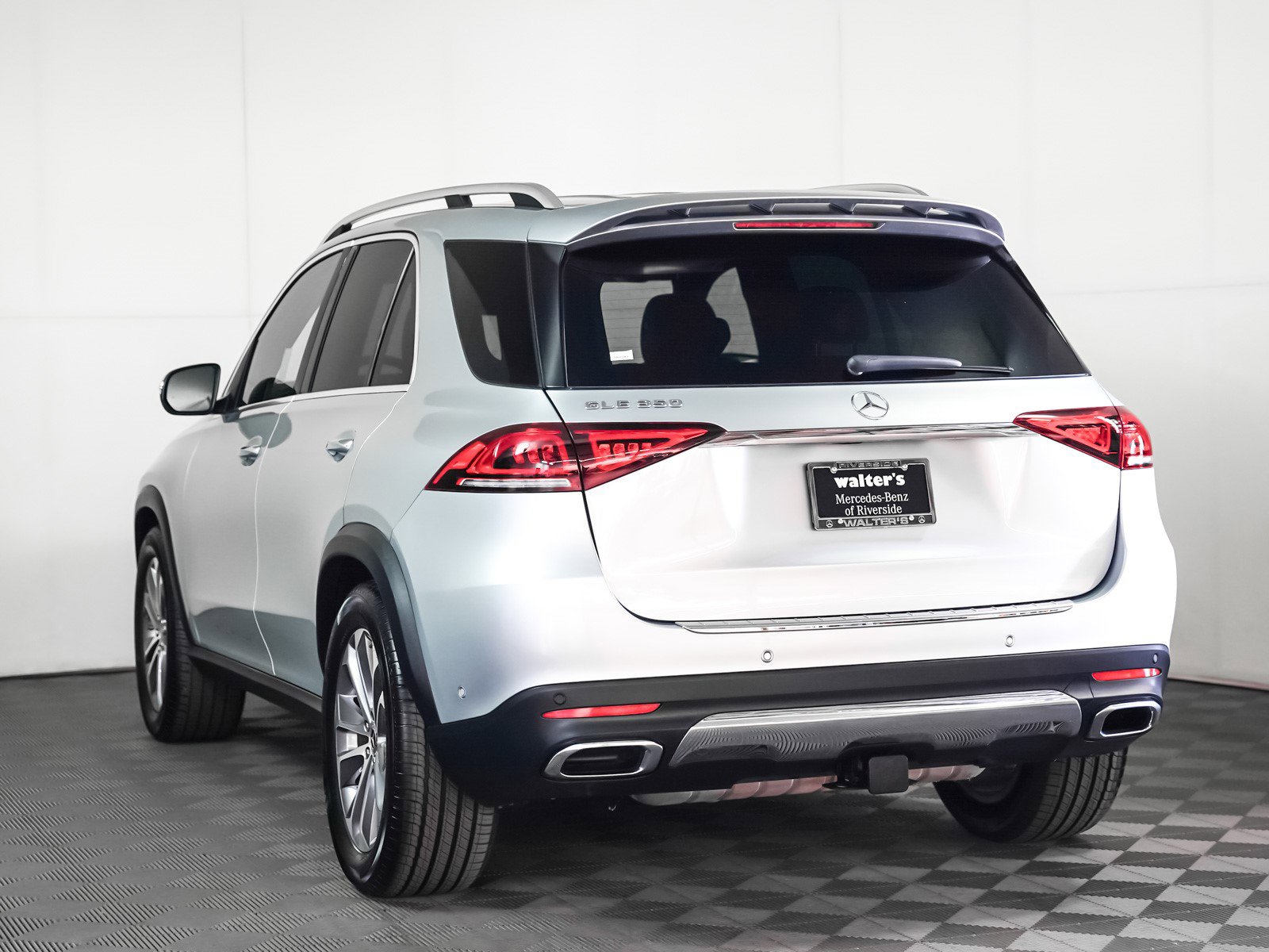 2022 Mercedes Benz GLE 350 photo 2
