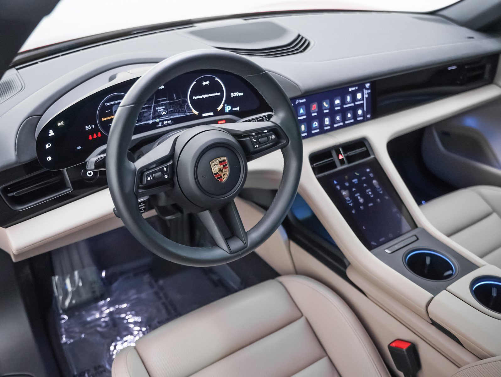 2023 Porsche Taycan photo 4