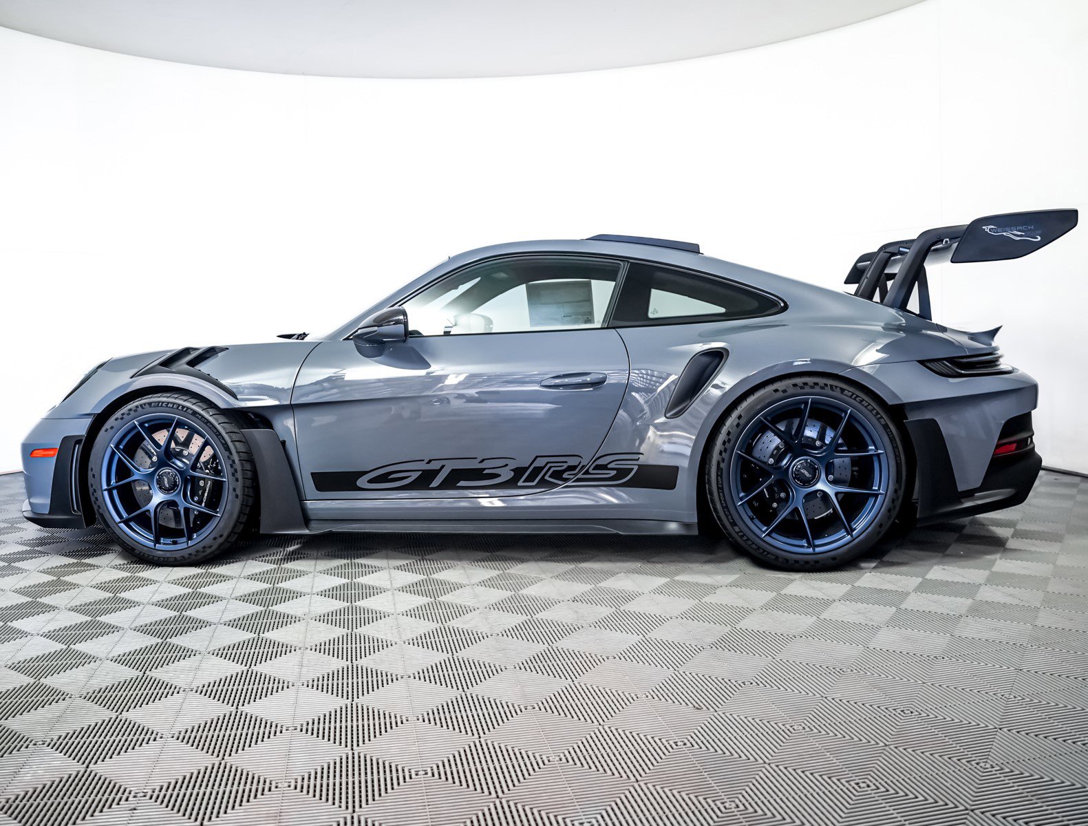 2025 Porsche 911 GT3 RS photo 2