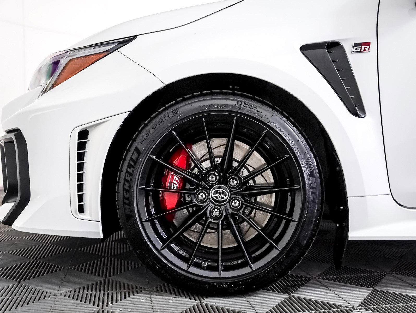 2025 Toyota Corolla GR photo 4