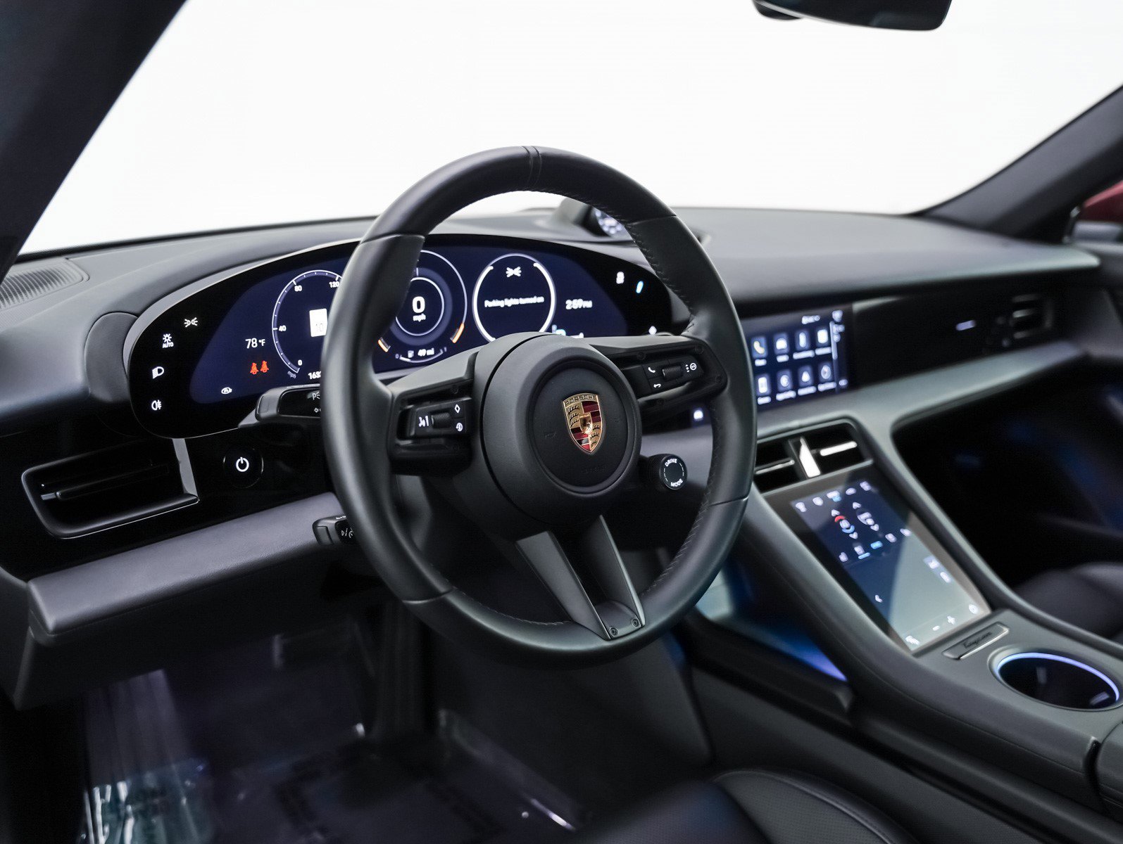 2022 Porsche Taycan photo 4
