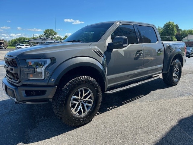 Used 2018 Ford F-150 Raptor with VIN 1FTFW1RG3JFD12715 for sale in Kansas City