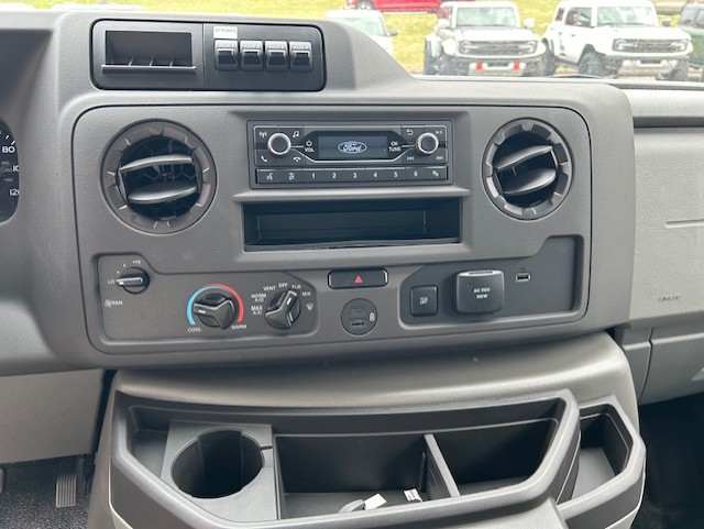 2025 Ford E-Series Cutaway Base - Photo 10