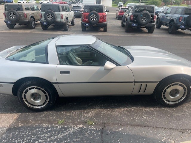 1985 Chevrolet Corvette photo 3