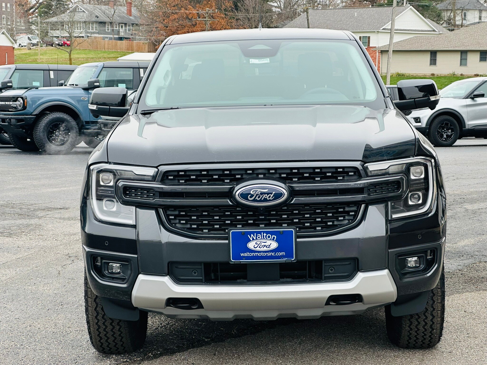 2024 Ford Ranger Lariat photo 2