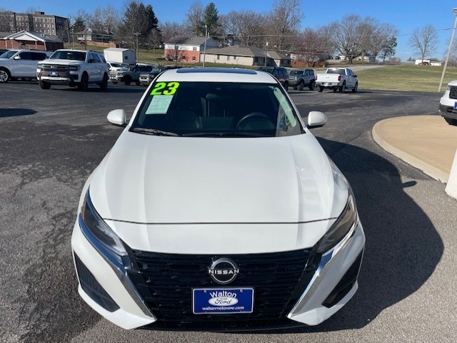 Used 2023 Nissan Altima SL with VIN 1N4BL4EW2PN394415 for sale in Kansas City