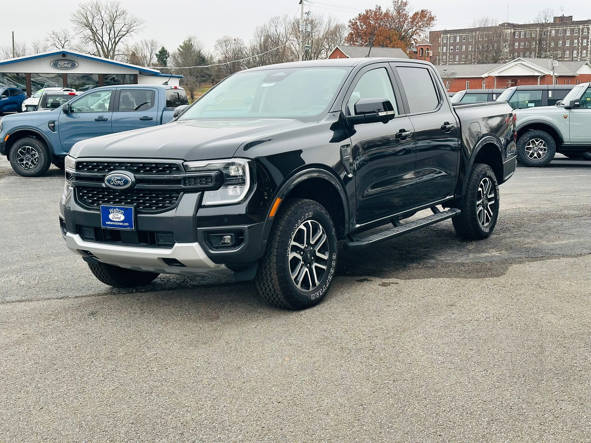 2024 Ford Ranger Lariat photo 3