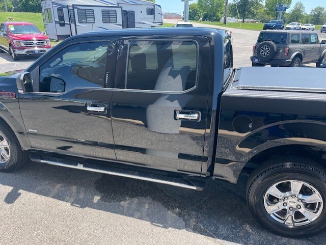 2016 Ford F-150 XLT photo 3