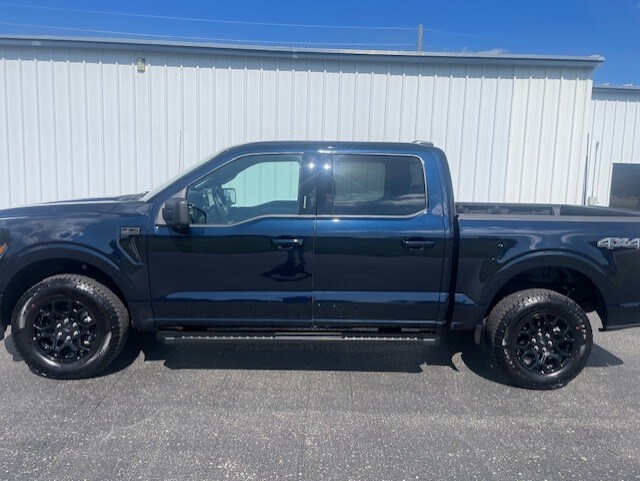 2024 Ford F-150 XLT photo 3
