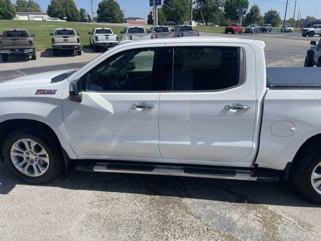 Used 2024 Chevrolet Silverado 1500 LTZ with VIN 1GCUDGED6RZ120517 for sale in Kansas City