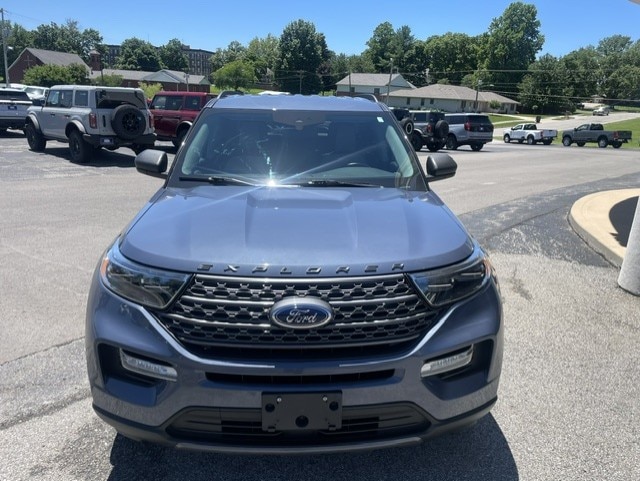 Used 2021 Ford Explorer XLT with VIN 1FMSK8DH2MGA20776 for sale in Kansas City