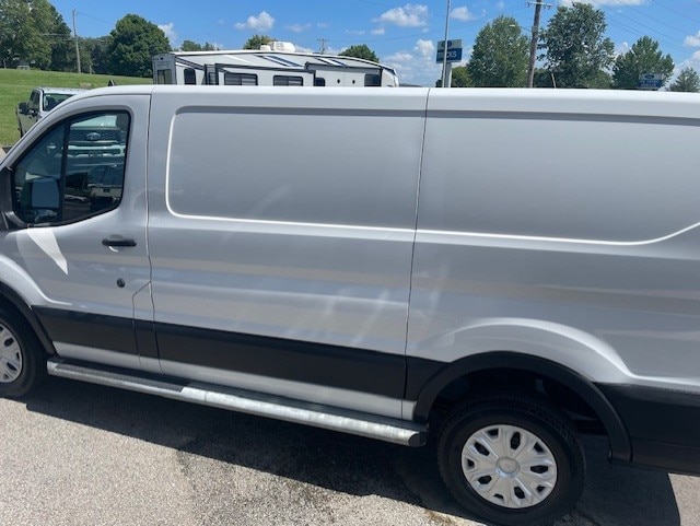 Used 2023 Ford Transit Van Base with VIN 1FTBR1Y86PKA29869 for sale in Kansas City