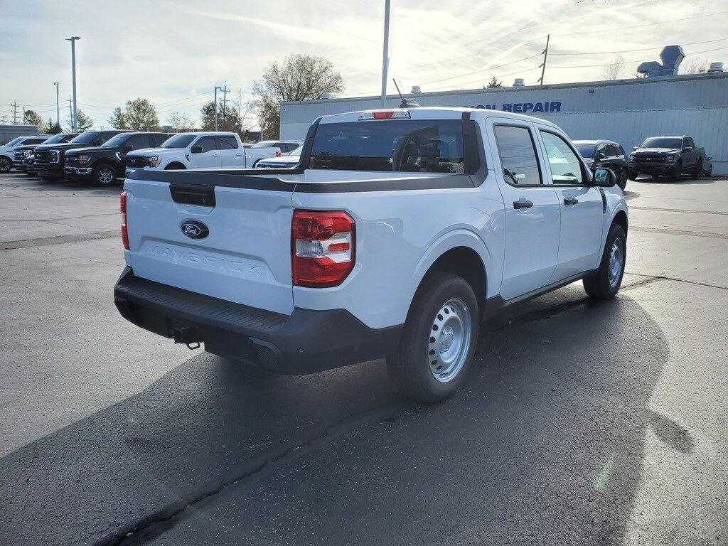 New 2025 Ford Maverick XL Truck SuperCrew
