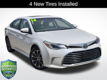 2016 Toyota Avalon XLE Premium Sedan