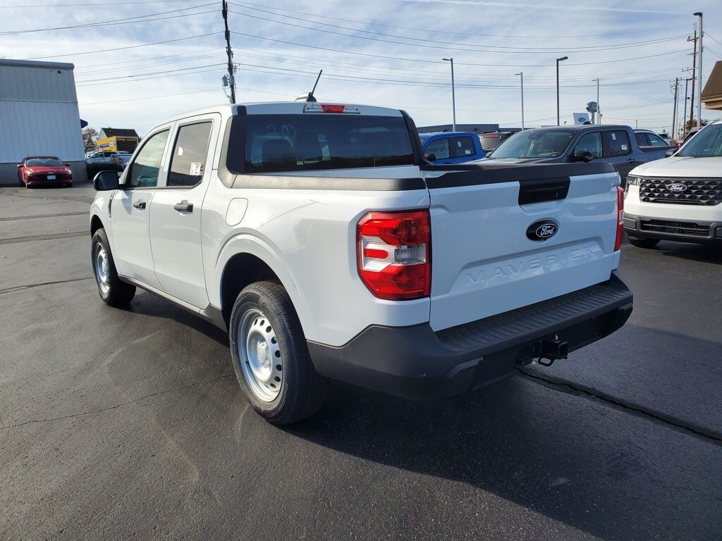 New 2025 Ford Maverick XL Truck SuperCrew