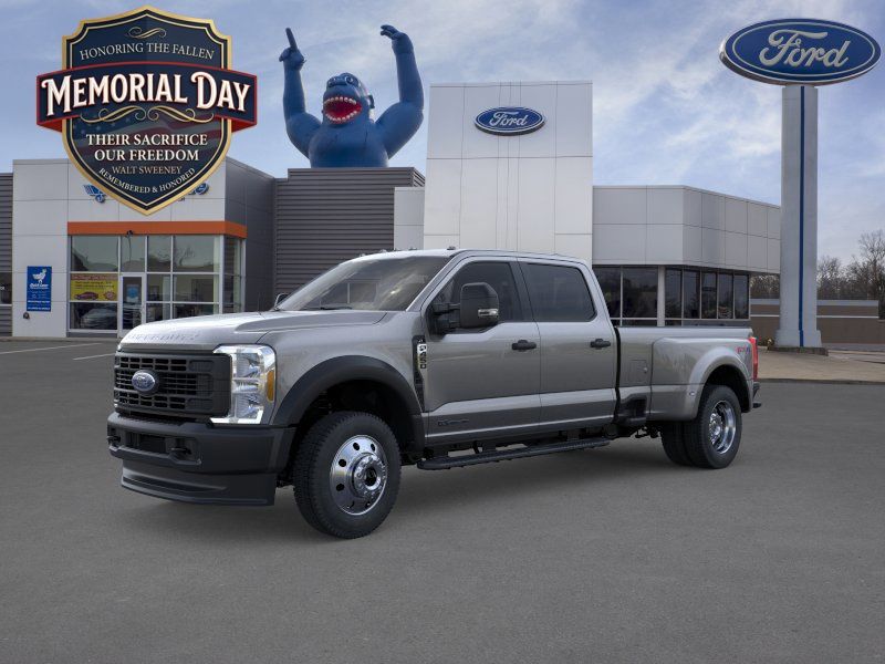 2026 Ford F-450 XL 4x4 Crew Cab 8' Box DRW's photo