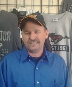 Staff member Robert Miller from ID_a4761254f091