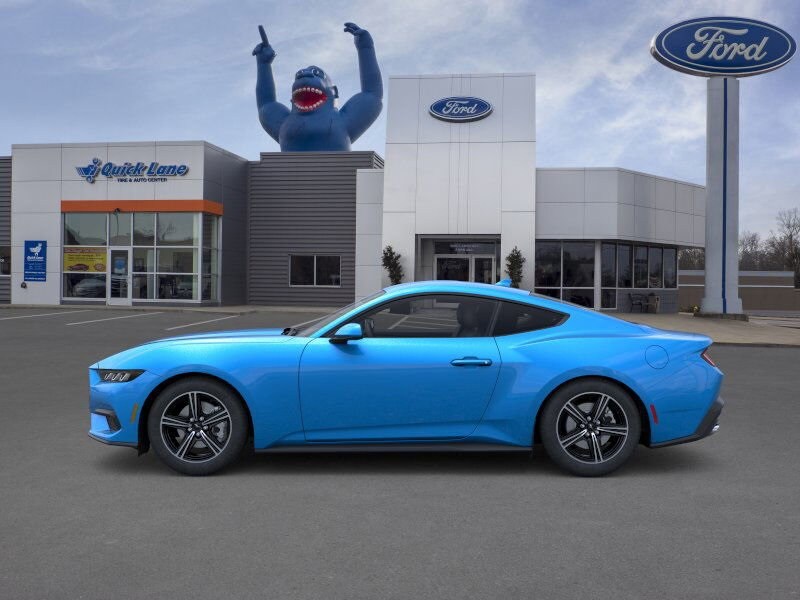2025 Ford Mustang EcoBoost photo 3