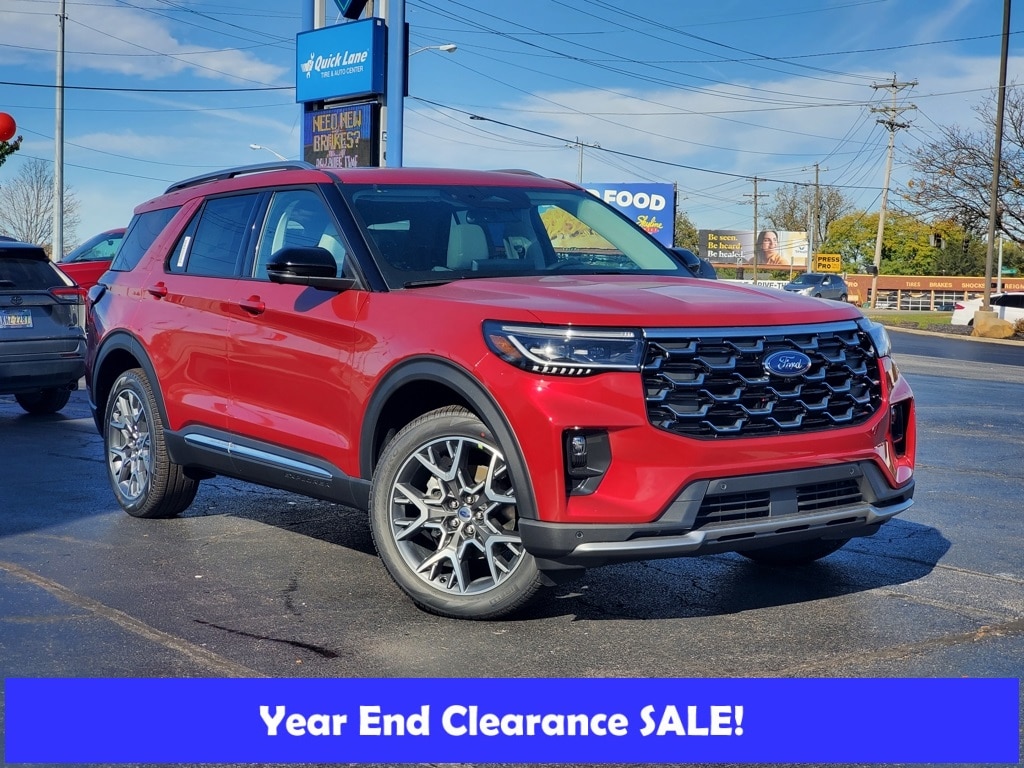 2025 Ford Explorer Platinum's photo