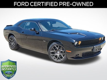 2017 Dodge Challenger R/T Coupe