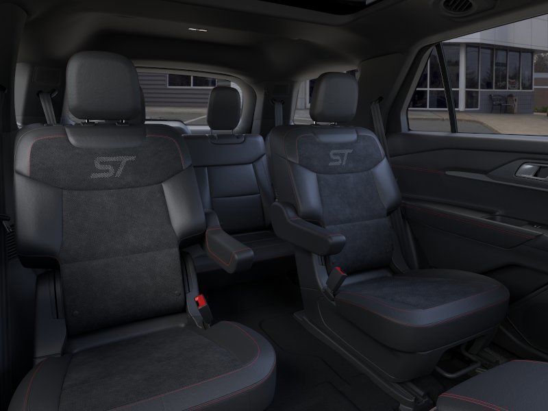 2026 Ford Explorer ST - Photo 12