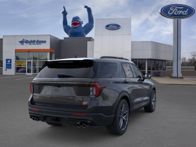 2026 Ford Explorer ST - Photo 9