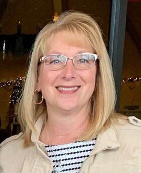 Staff member Julie Trentman from ID_a4761254f091