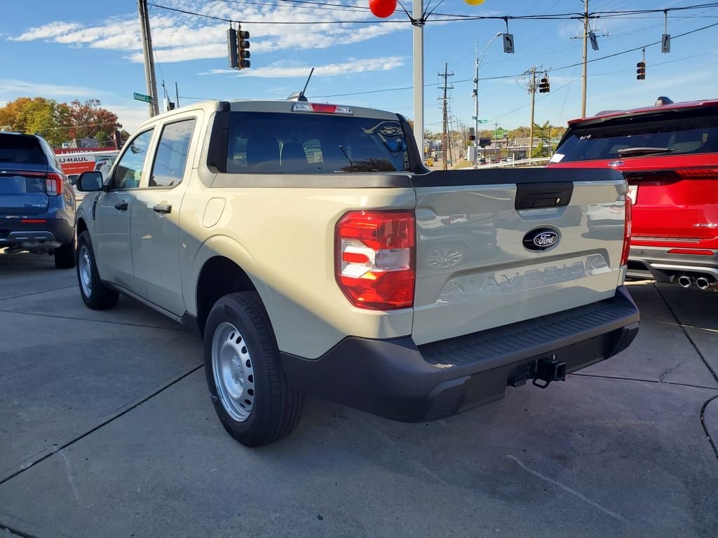 New 2025 Ford Maverick XL Truck SuperCrew