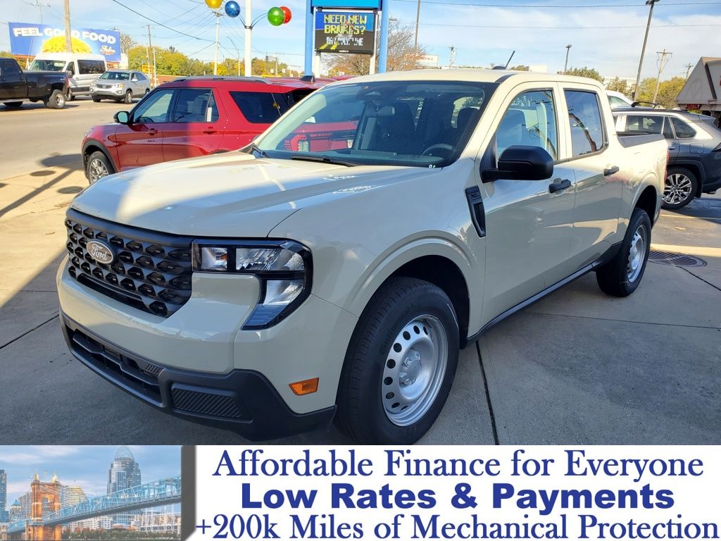 2025 Ford Maverick XL's photo