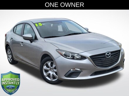 2015 Mazda Mazda3 i Sport Sedan