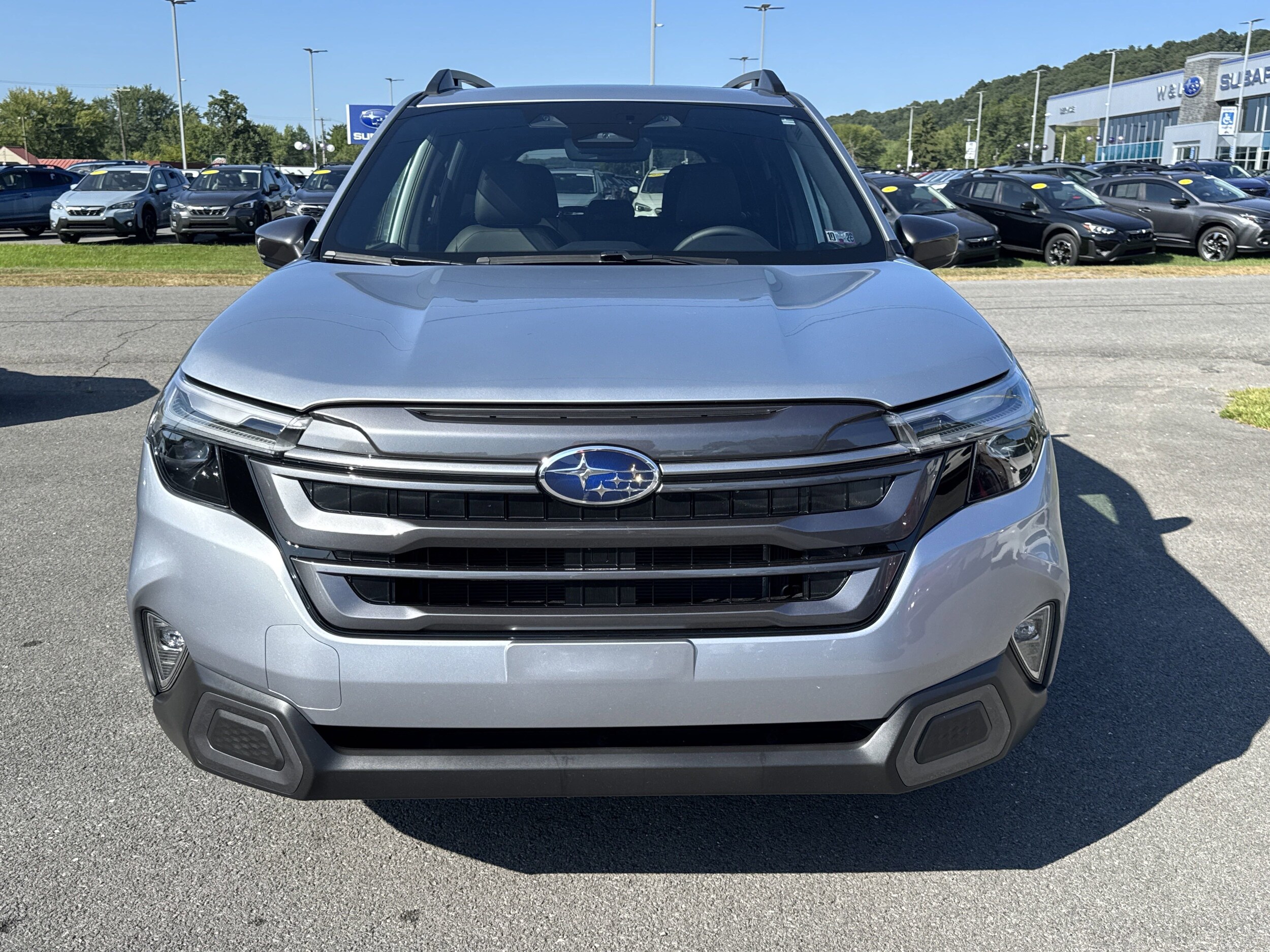 2025 Subaru Forester Limited photo 2