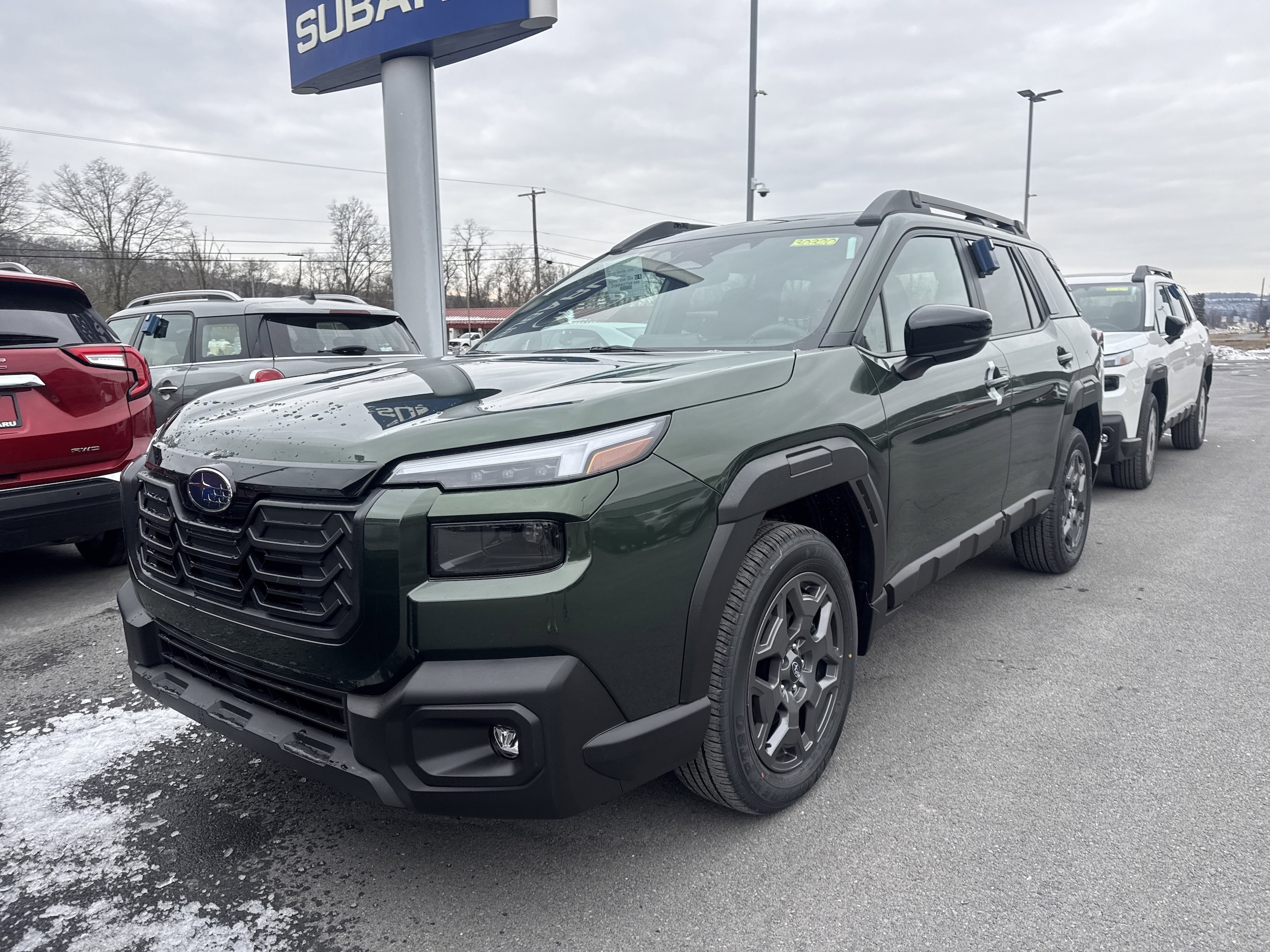 2026 Subaru Outback Premium's photo