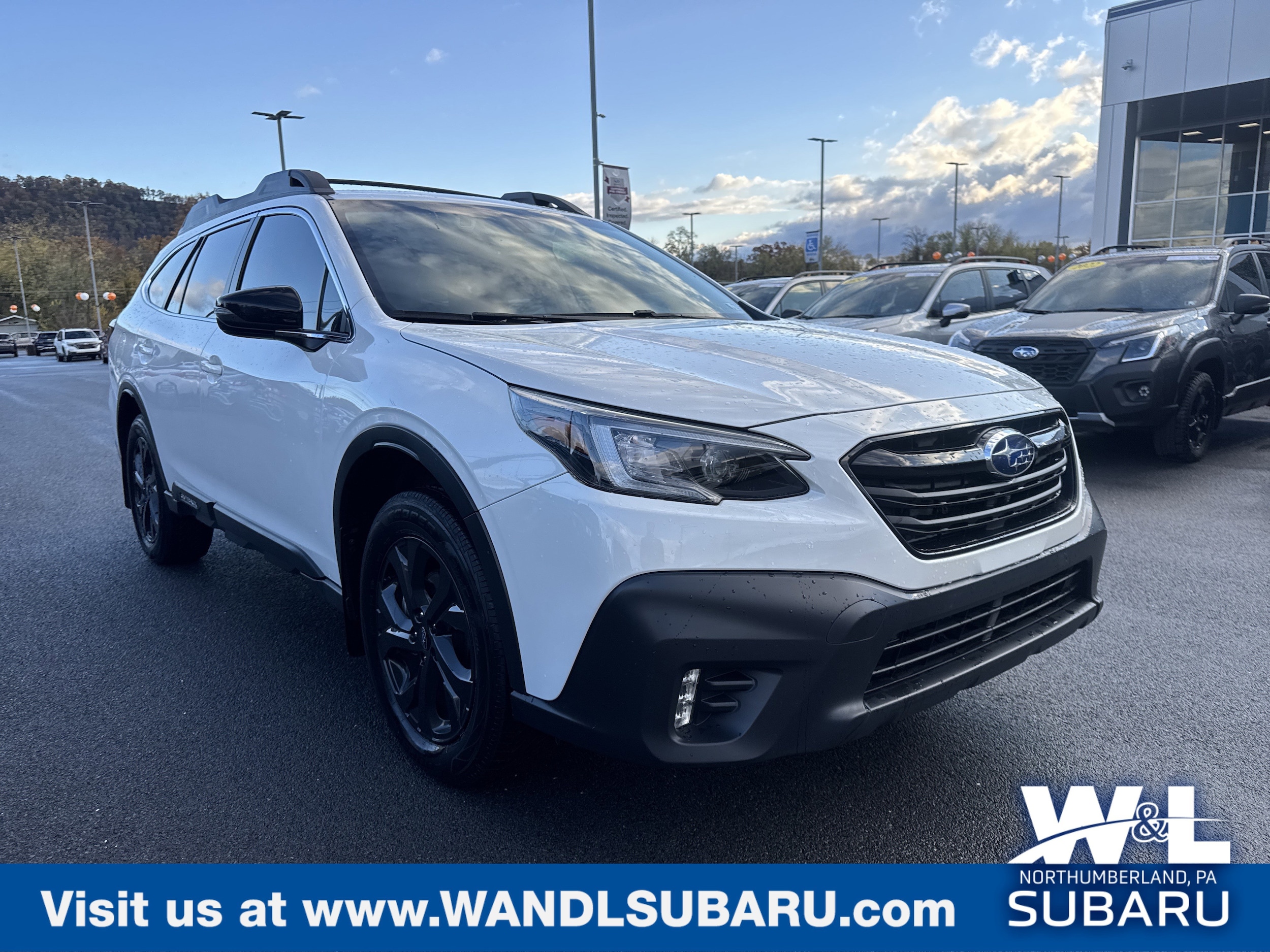 2022 Subaru Outback Onyx Edition's photo