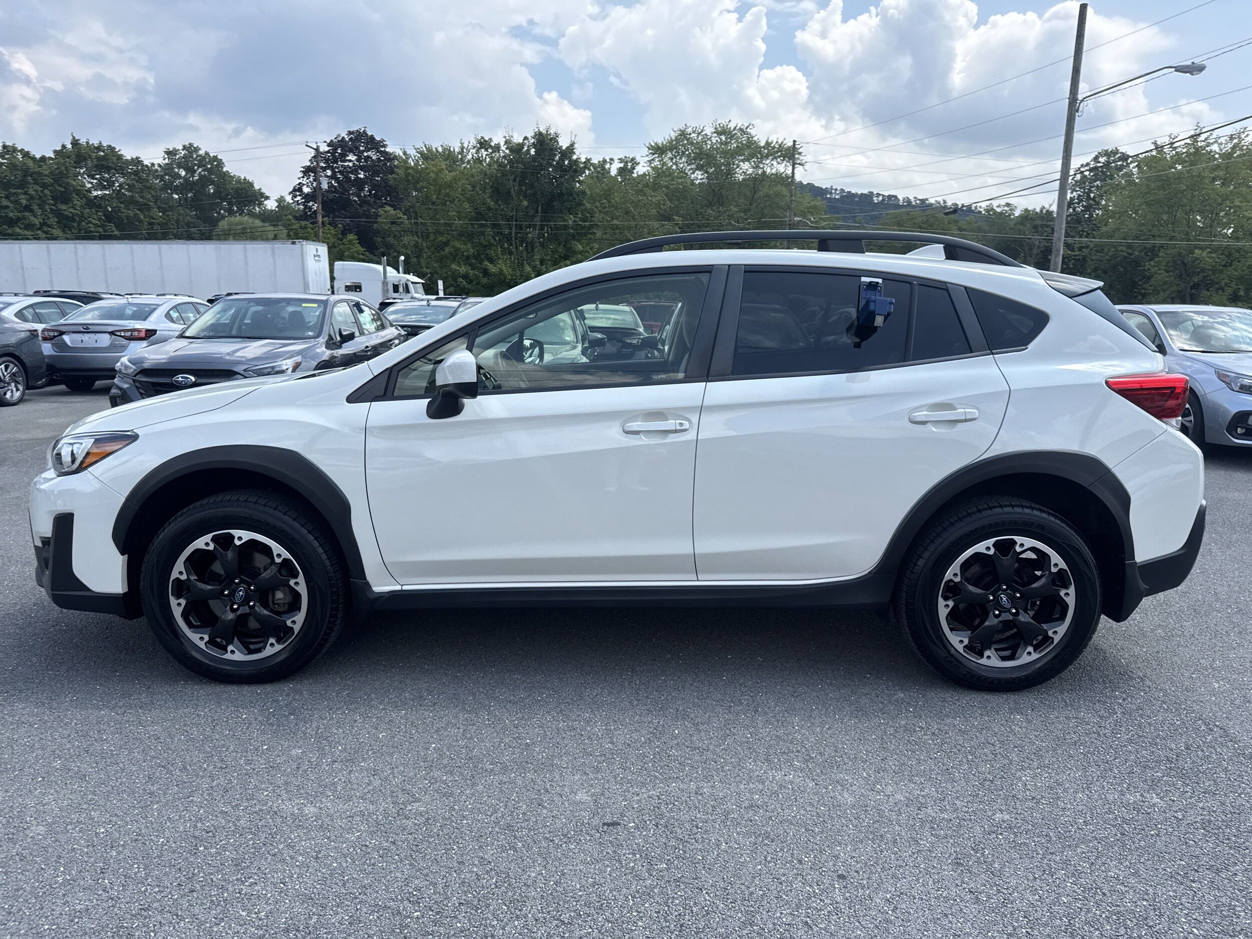 2023 Subaru Crosstrek Premium photo 4