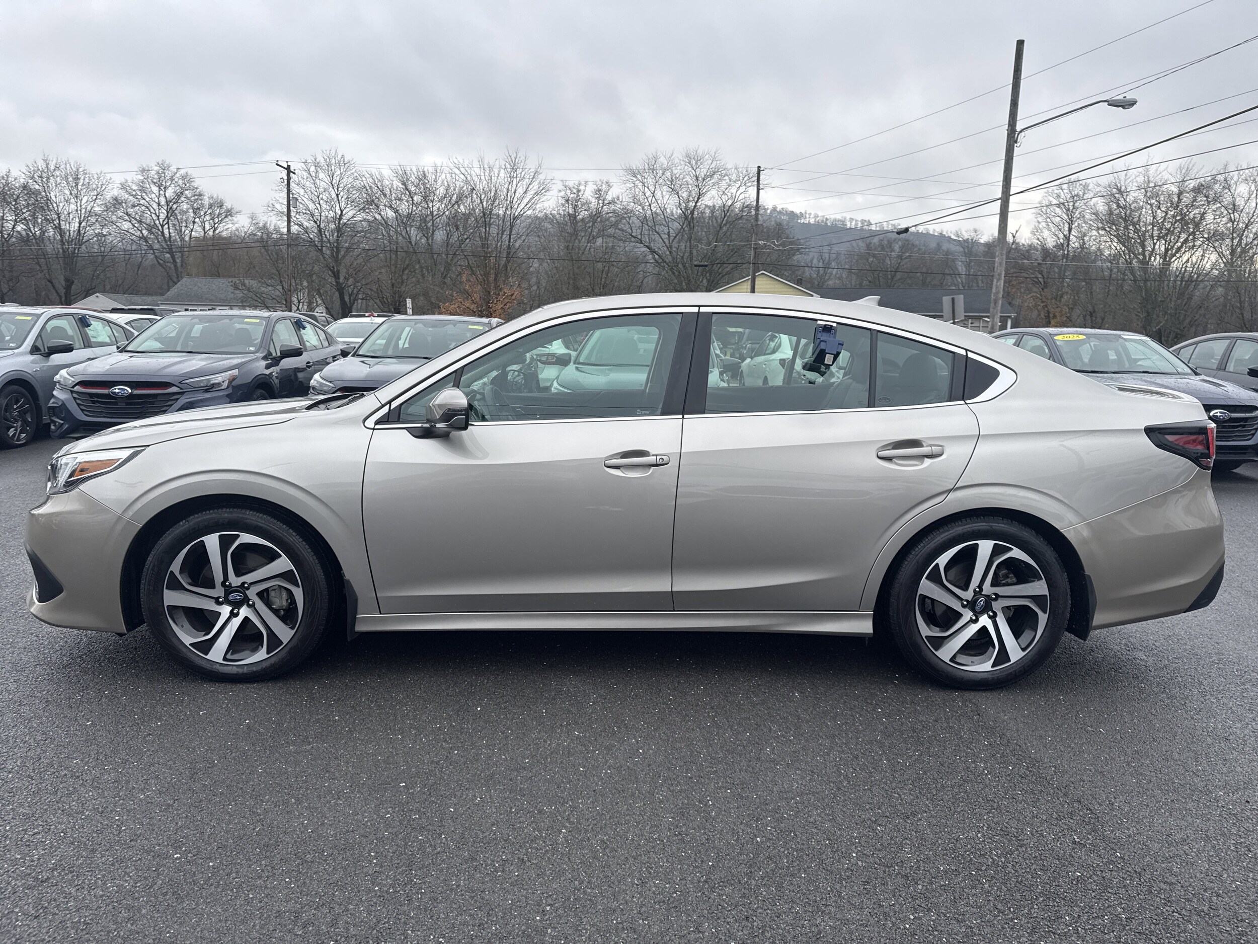 2020 Subaru Legacy Limited photo 3