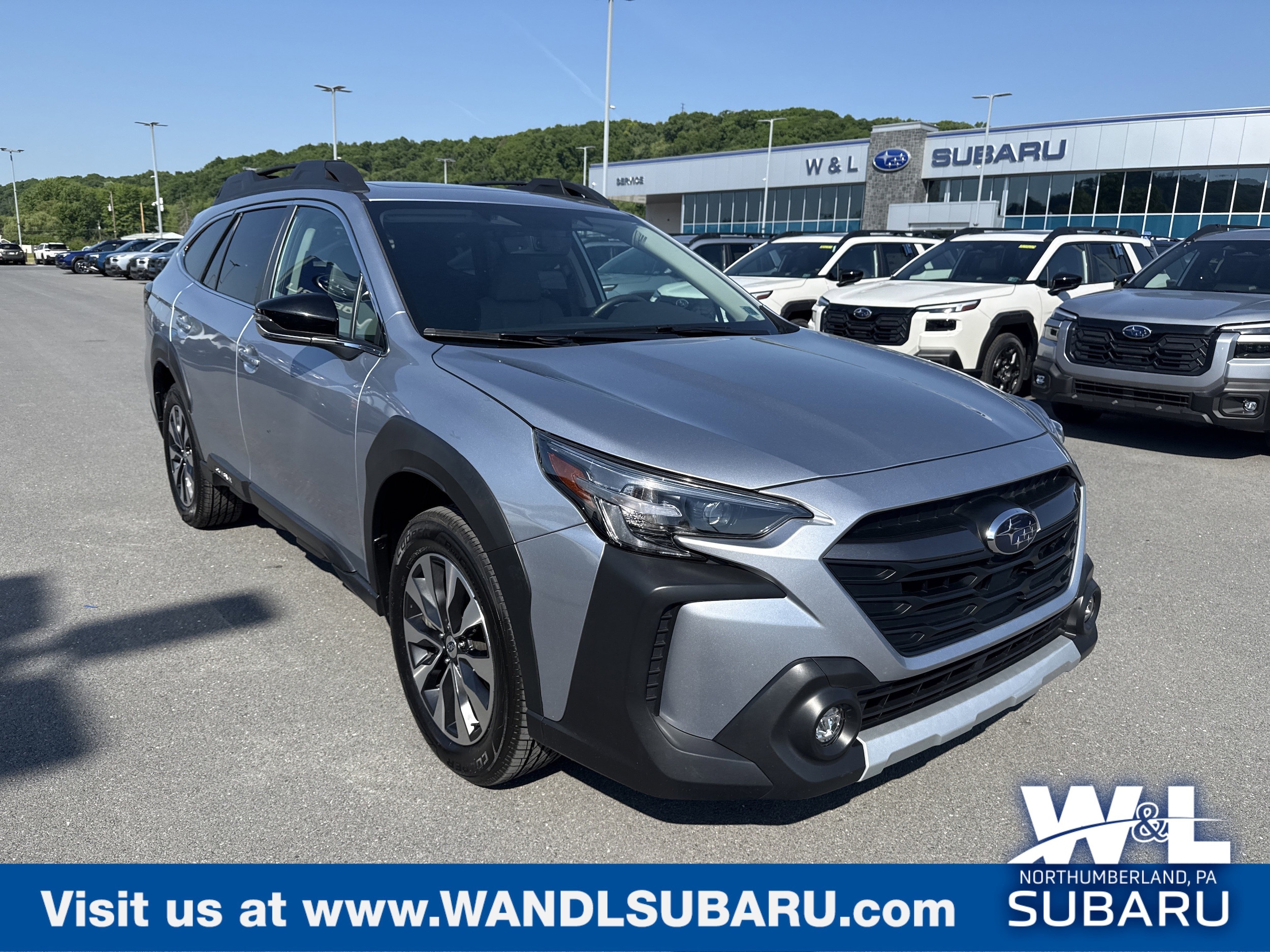 2025 Subaru Outback Limited's photo