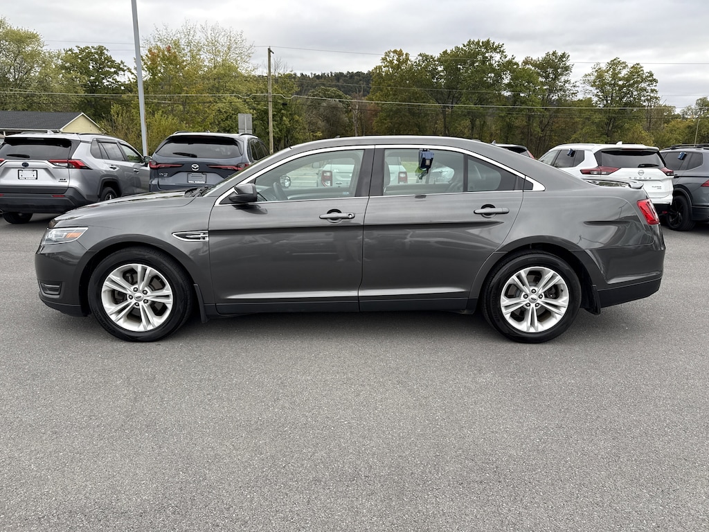 Used 2015 Ford Taurus SEL Sedan