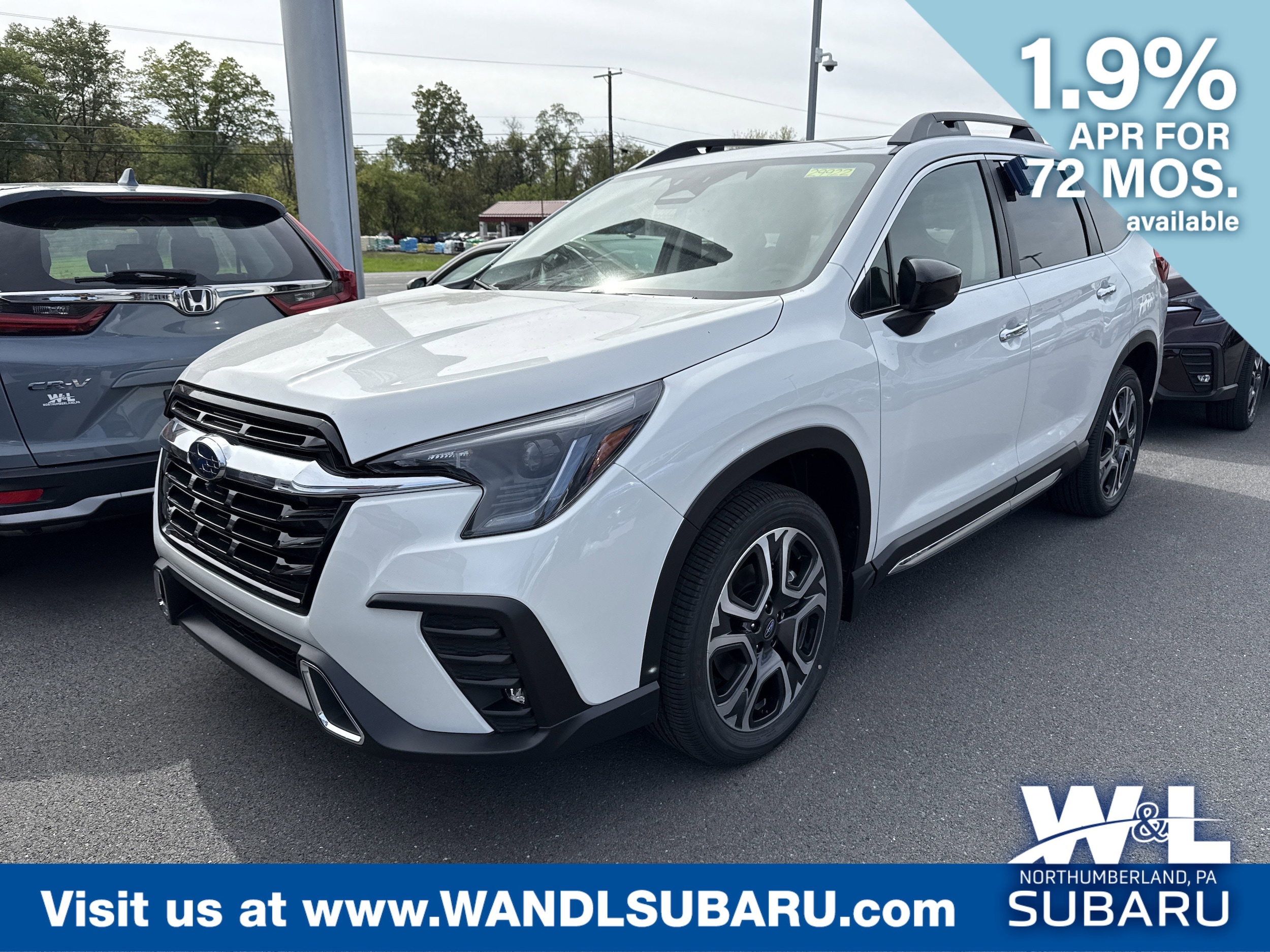 2025 Subaru Ascent Touring's photo