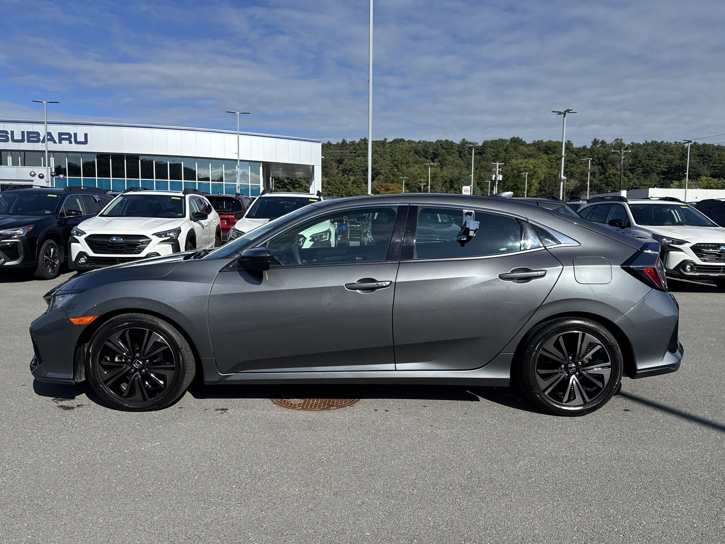 2017 Honda Civic Hatchback EX photo 3