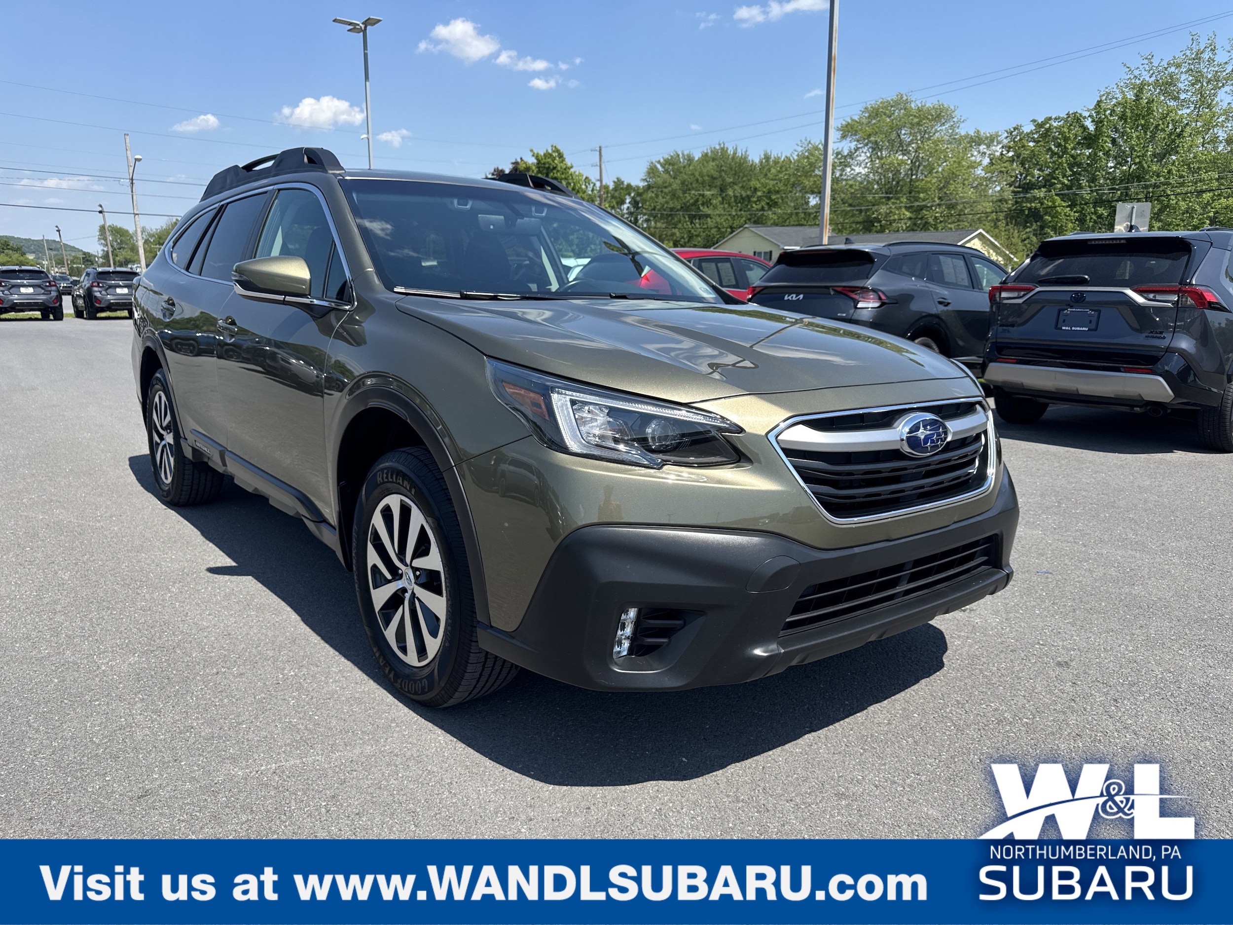 2021 Subaru Outback Premium's photo