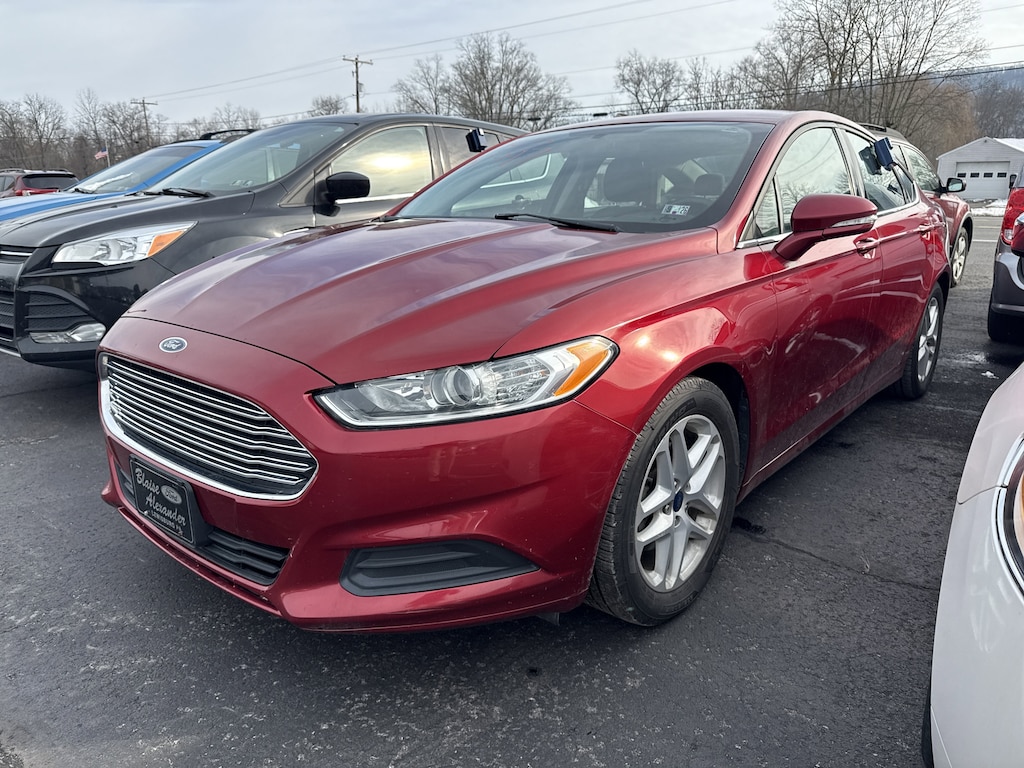 Used 2016 Ford Fusion SE Sedan