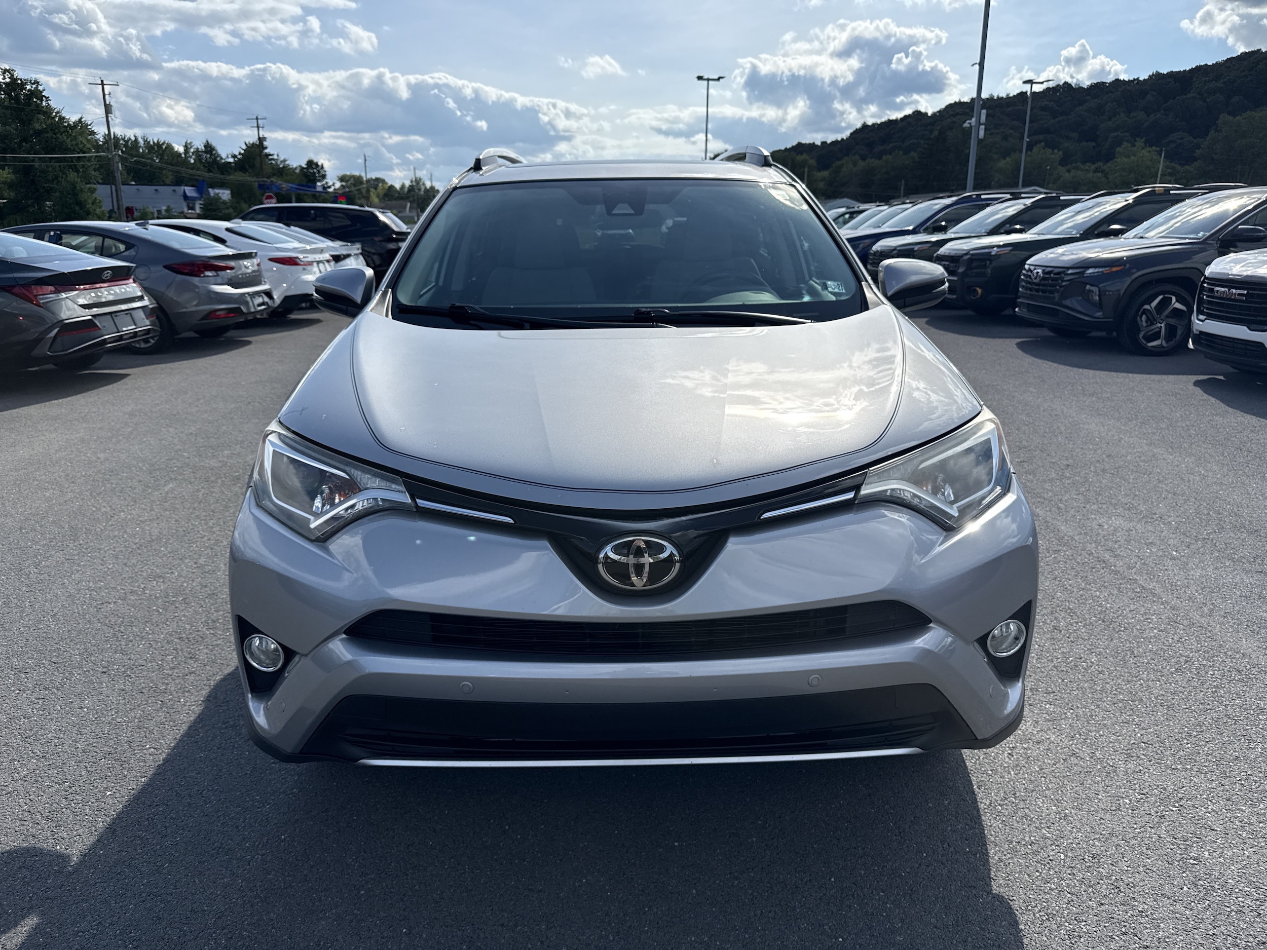 Used 2016 Toyota RAV4 XLE with VIN 2T3RFREV2GW422016 for sale in Northumberland, PA