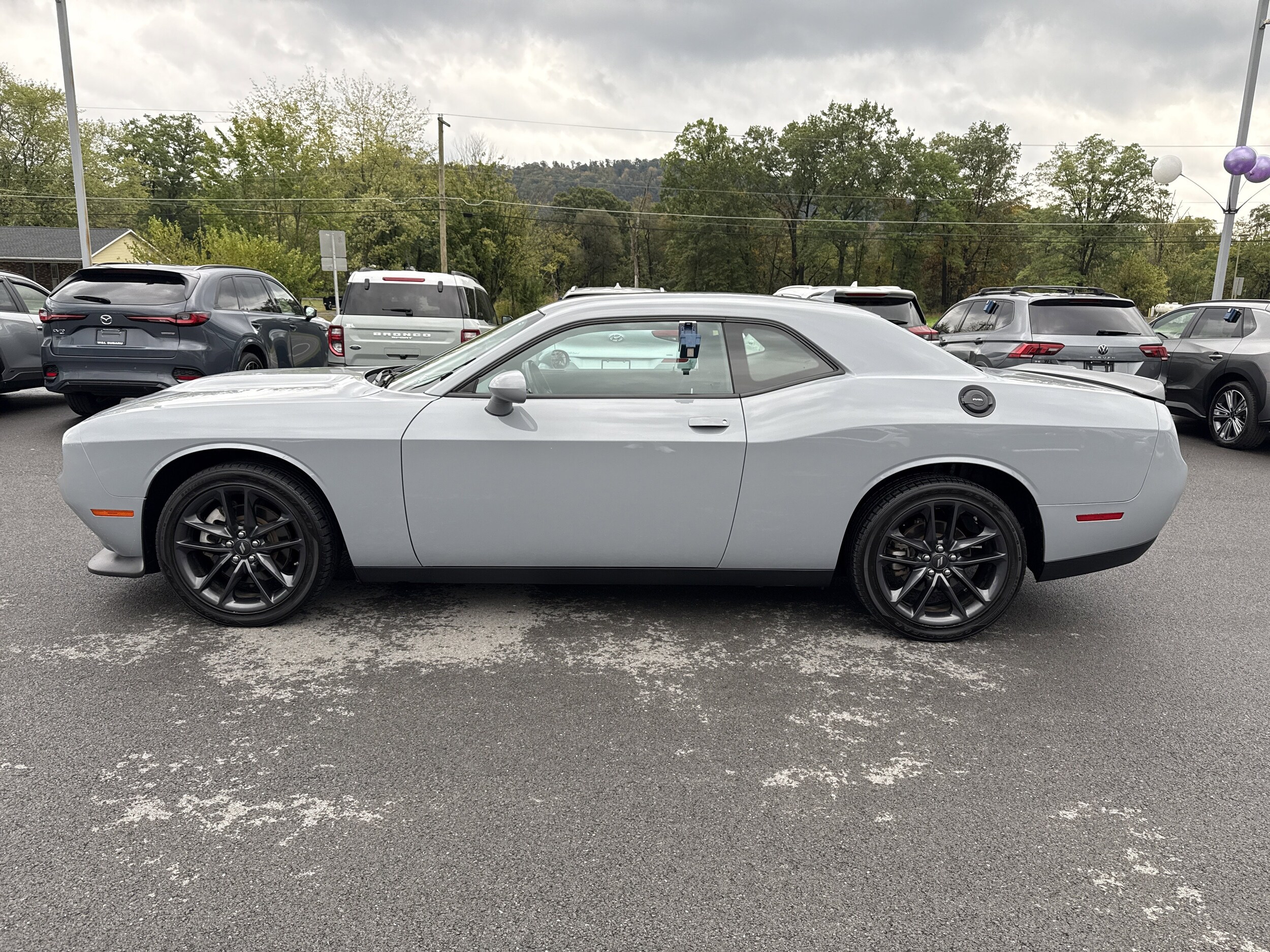 2022 Dodge Challenger GT photo 4