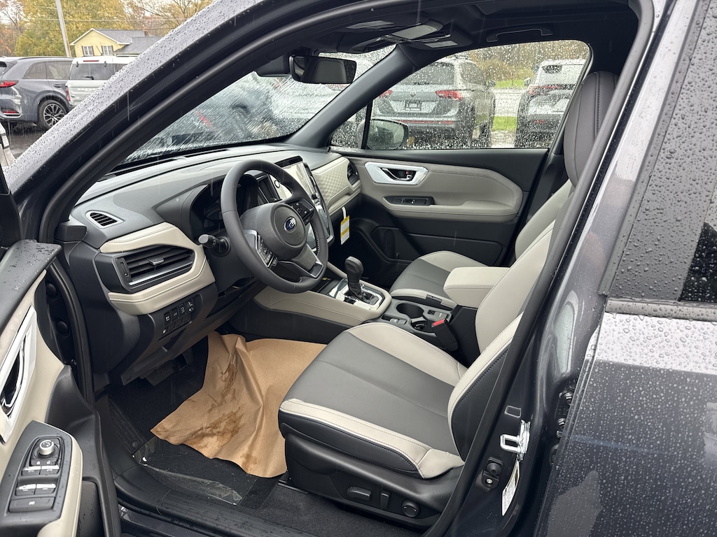 New 2025 Subaru Forester Hybrid Limited SUV