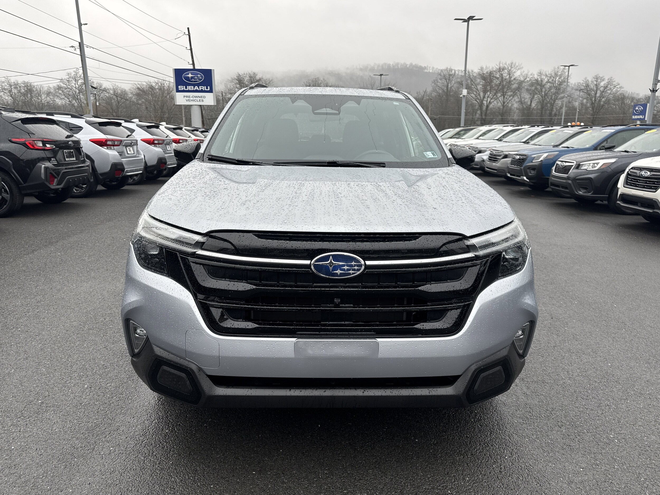 2025 Subaru Forester Touring photo 2